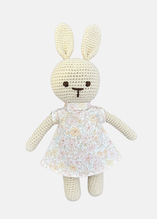 Bunny con vestido de flores pastel